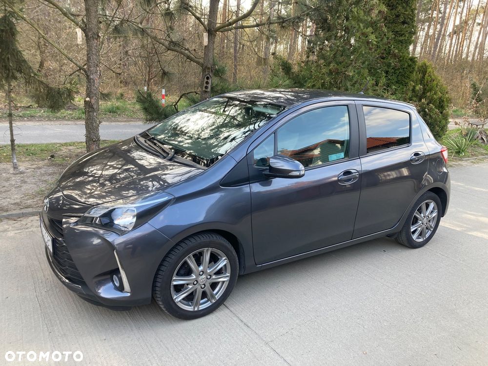 Toyota Yaris 1.5 Premium - 17