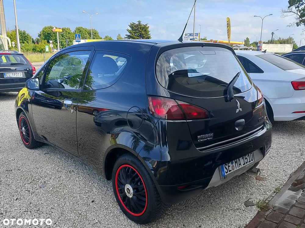 Mitsubishi Colt - 3