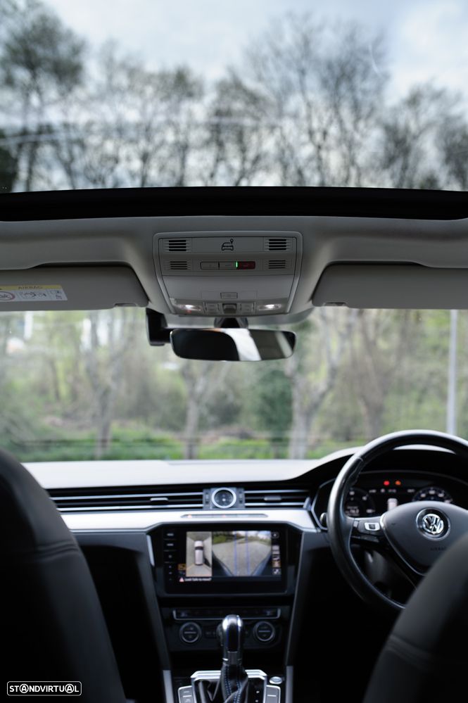 VW Passat Variant - 38