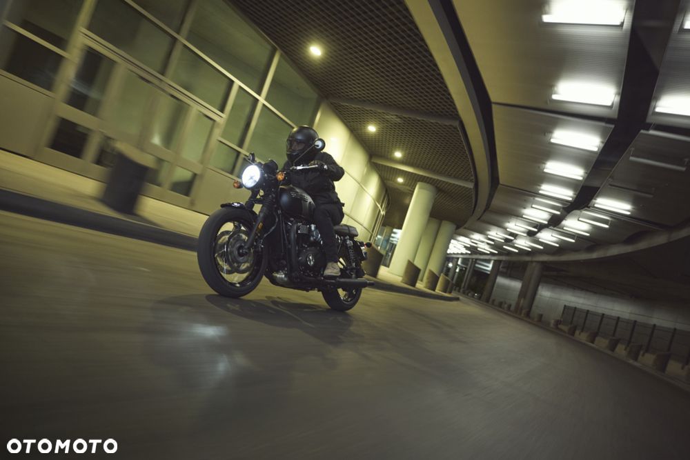 Triumph Bonneville - 5