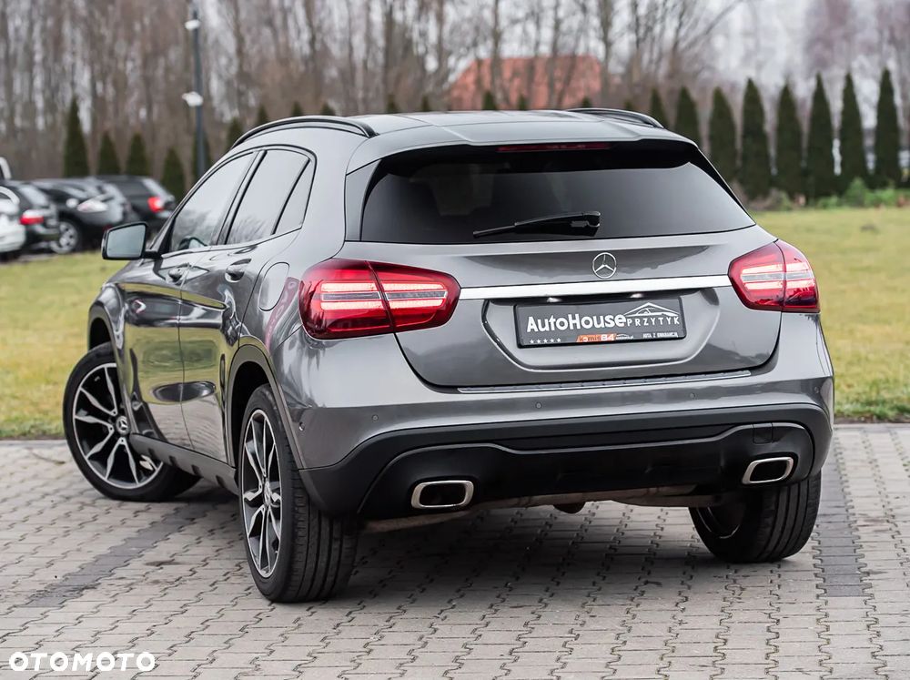 Mercedes-Benz GLA 200 7G-DCT Edition 1 - 7