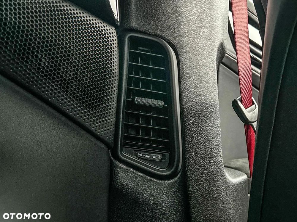 Porsche Panamera - 35