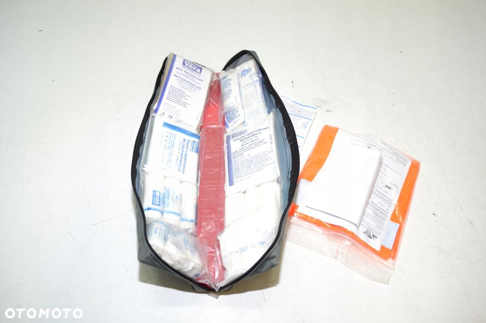 MERCEDES ACTROS MP4 APTECZKA PIERWSZEJ POMOCY TRÓJKĄT KAMIZELKA - 4