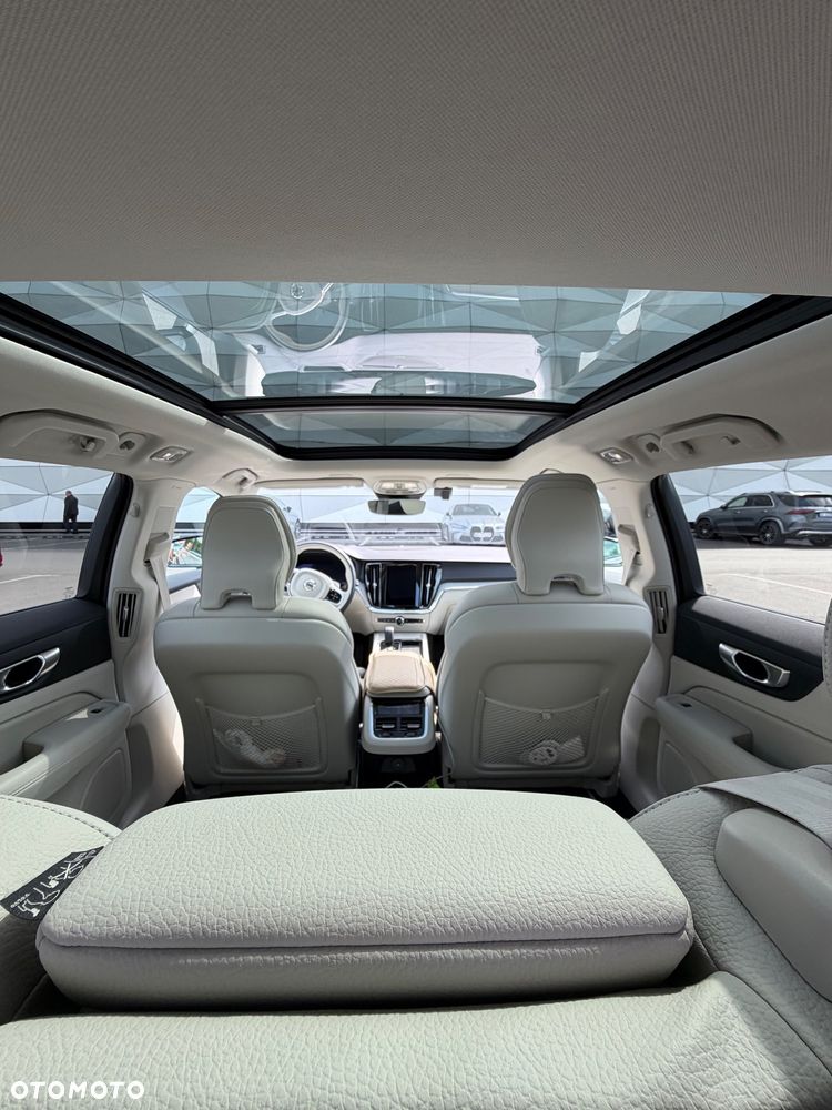 Volvo V60 B4 B Ultra Dark - 6