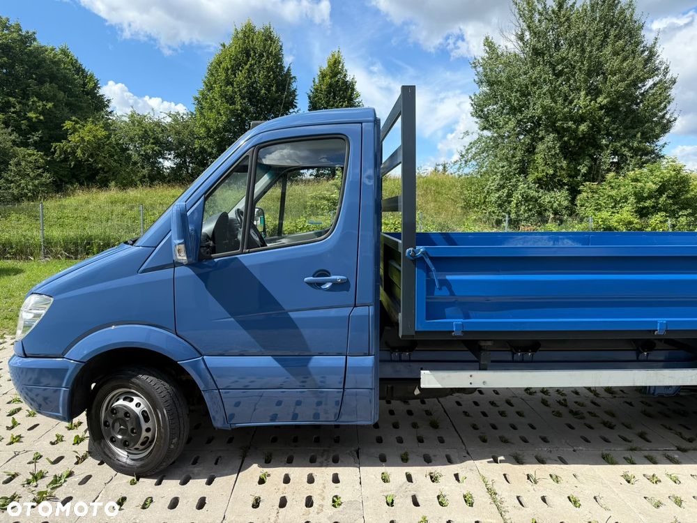 Mercedes-Benz Sprinter - 2