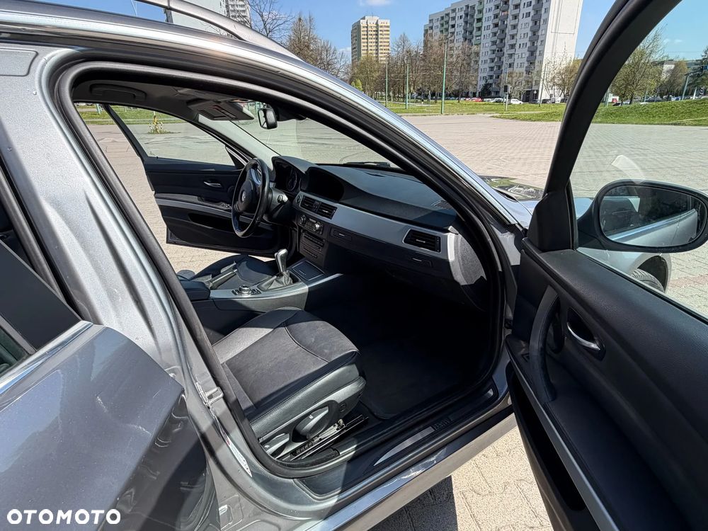 BMW Seria 3 320d DPF - 31