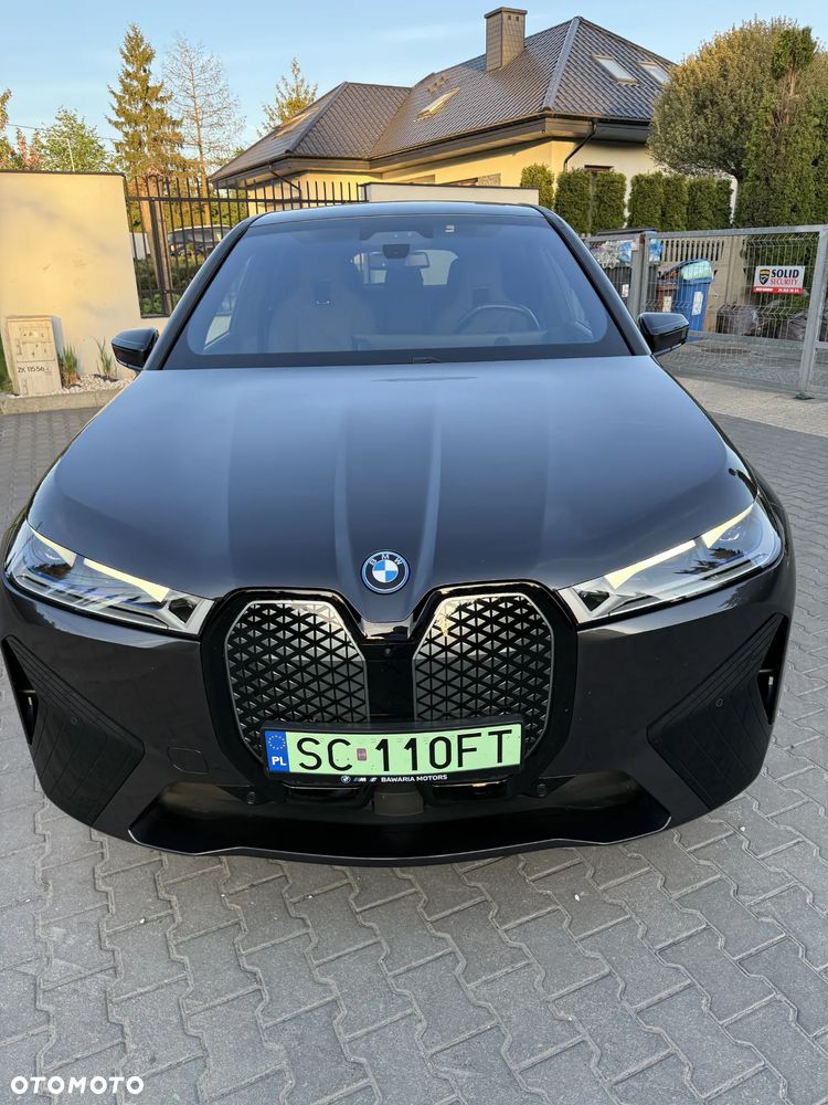 BMW iX xDrive50 111.5kWh Signature - 1