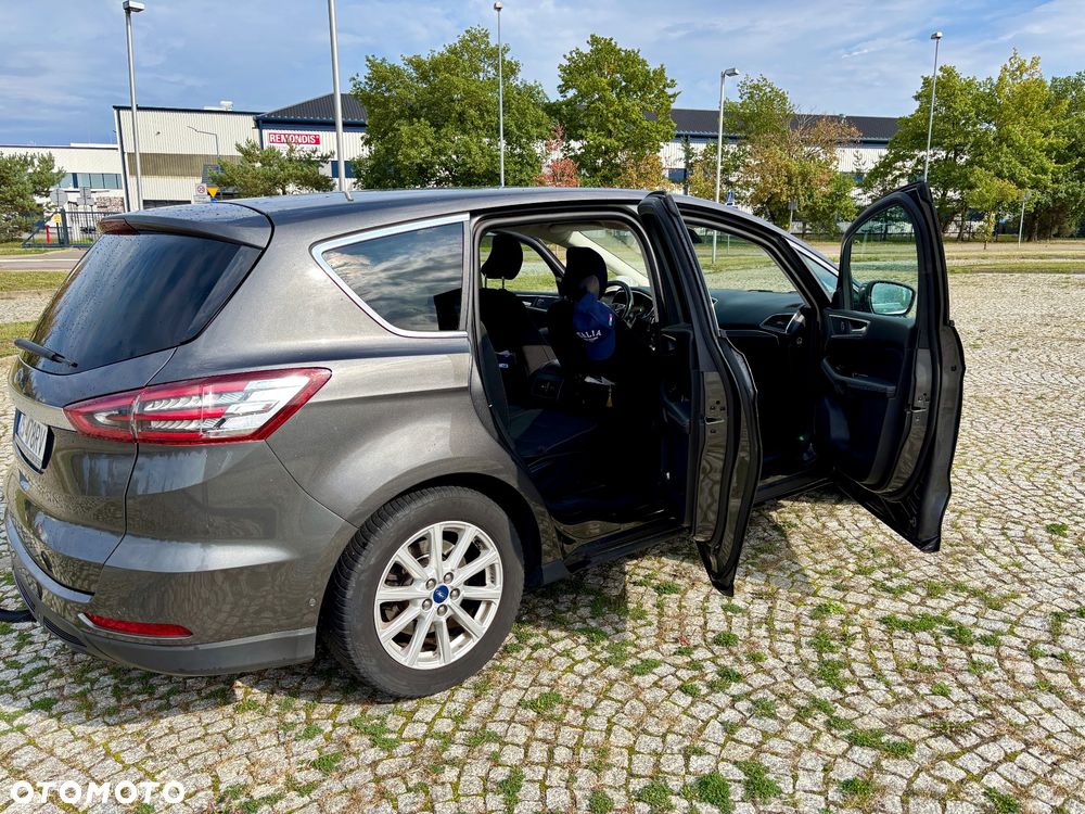 Ford S-Max 2.0 TDCi Titanium PowerShift - 9