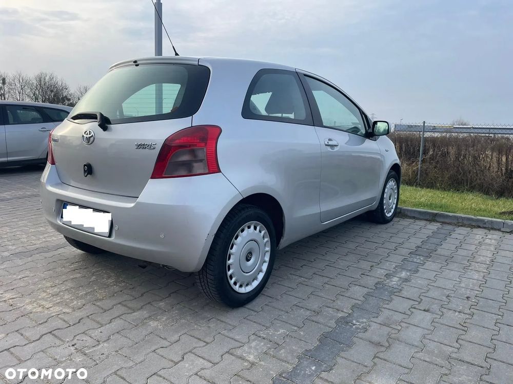 Toyota Yaris 1.0 Terra - 5