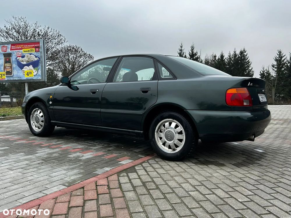 Audi A4 Limousine - 6