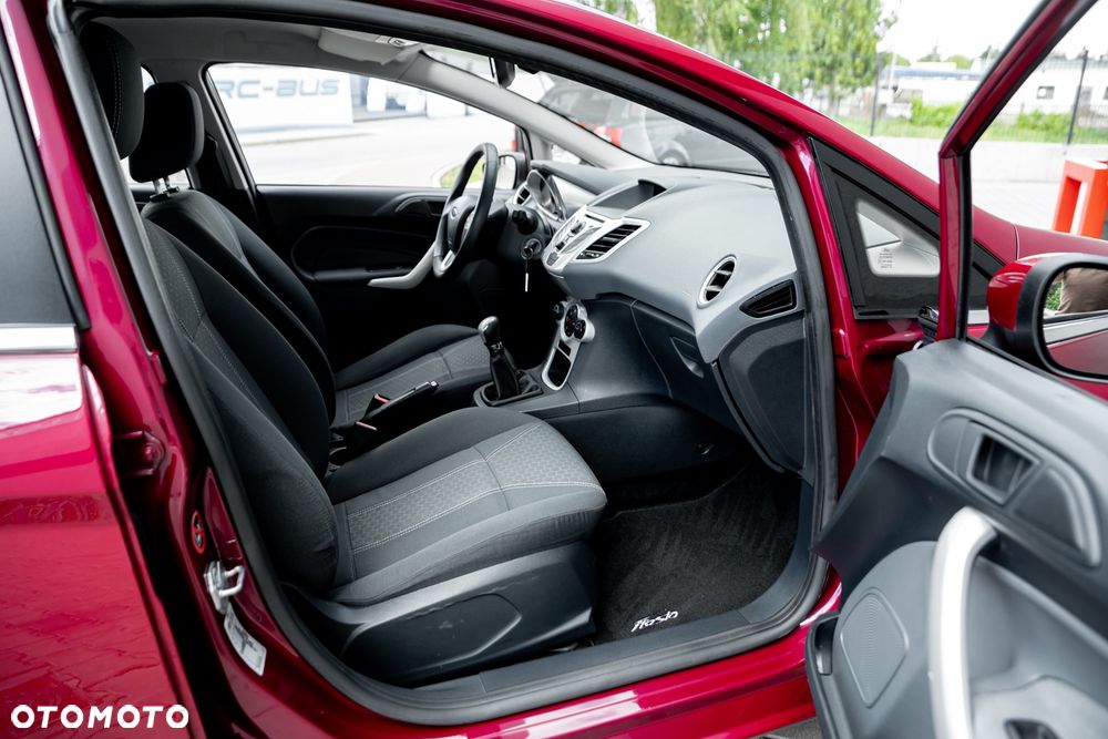 Ford Fiesta 1.6 Ti-VCT Titanium - 26