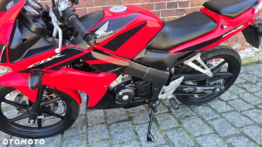 Honda CBR - 6