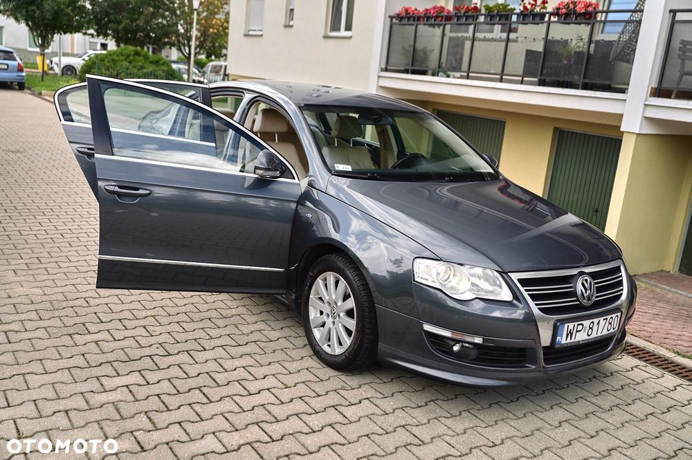 Volkswagen Passat - 22