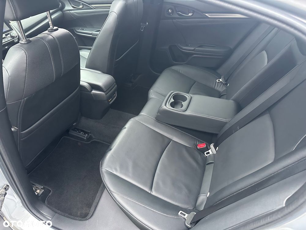 Honda Civic 1.5 i-VTEC Turbo CVT Prestige - 10