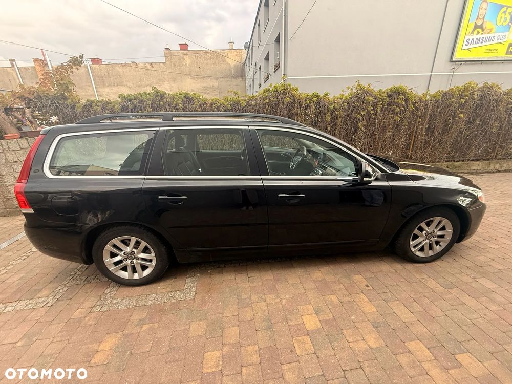 Volvo V70 D2 Summum - 5