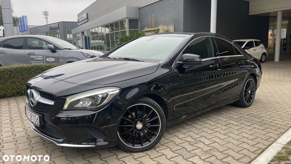 Mercedes-Benz CLA 180 7G-DCT AMG Line - 1