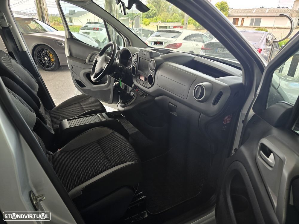 Peugeot Partner BlueHDi 120 Stop&Start Allure — fotografia 9
