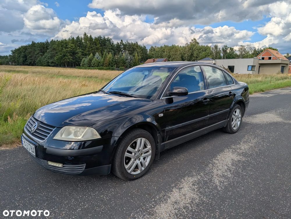 Volkswagen Passat 1.9 TDI Comfortline Family - 1
