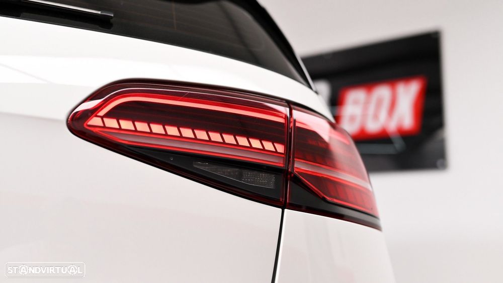 VW Golf 2.0 TSI GTI DSG Performance - 36