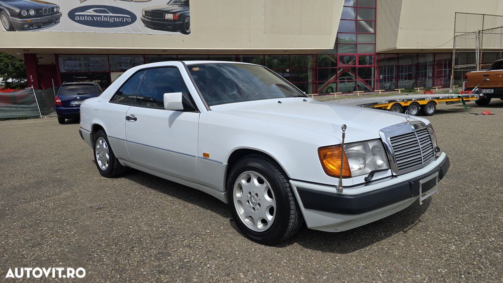 Mercedes-Benz W124