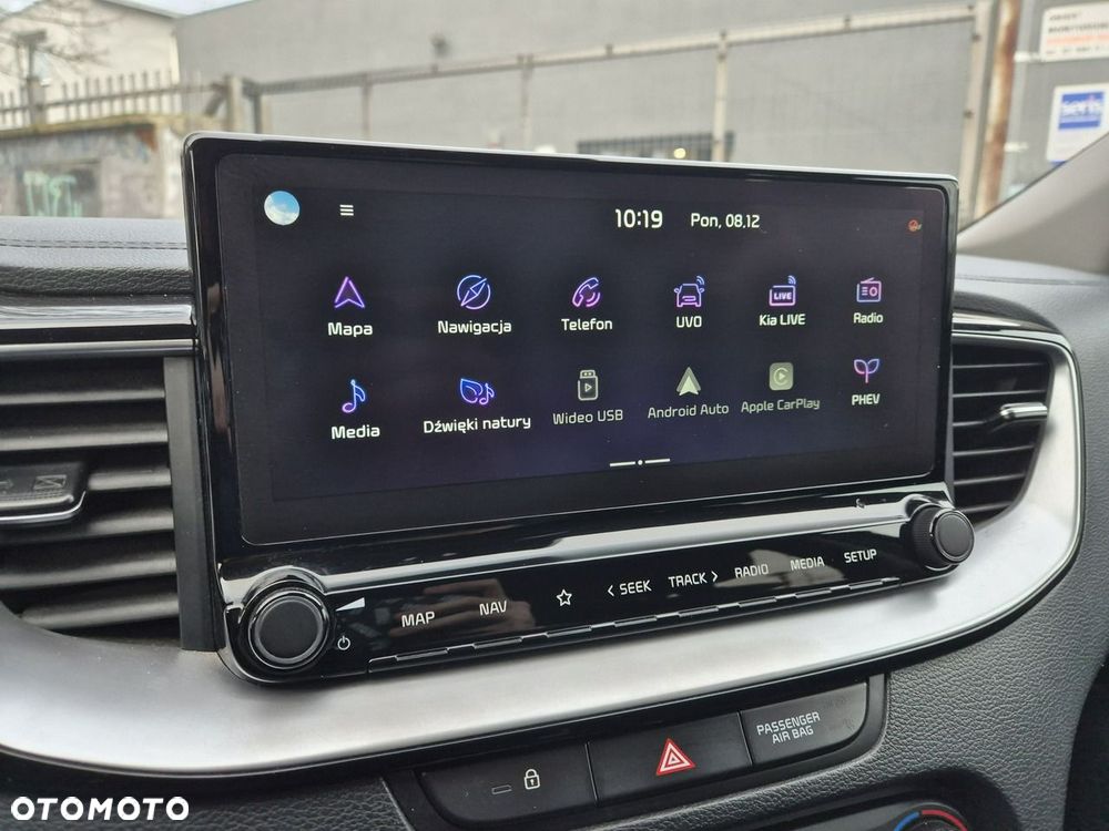 Kia Ceed - 38