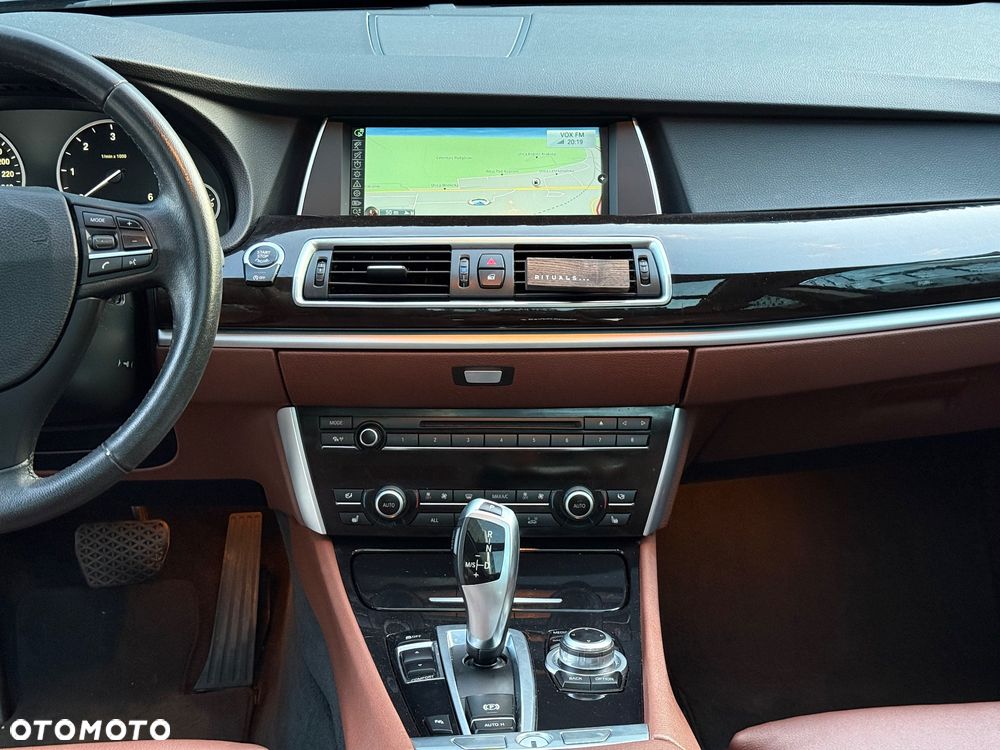 BMW 5GT 520d - 12