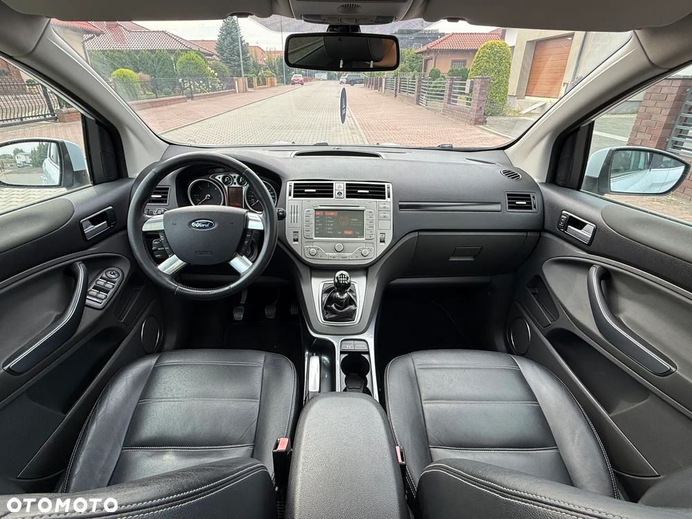 Ford Kuga - 8