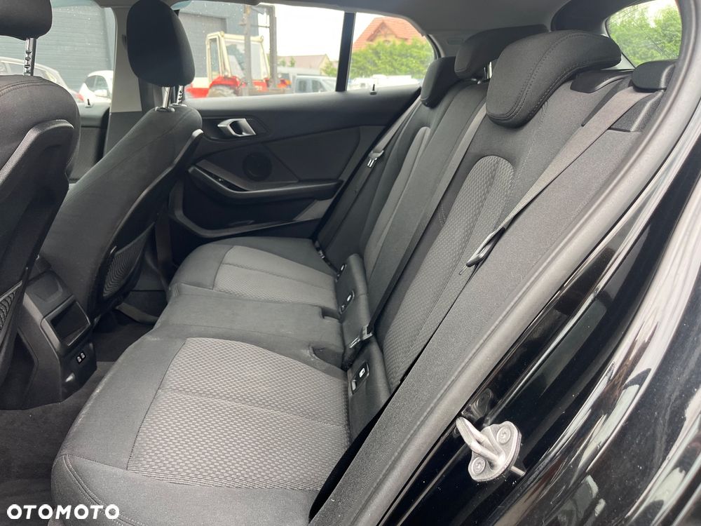 BMW Seria 1 - 10