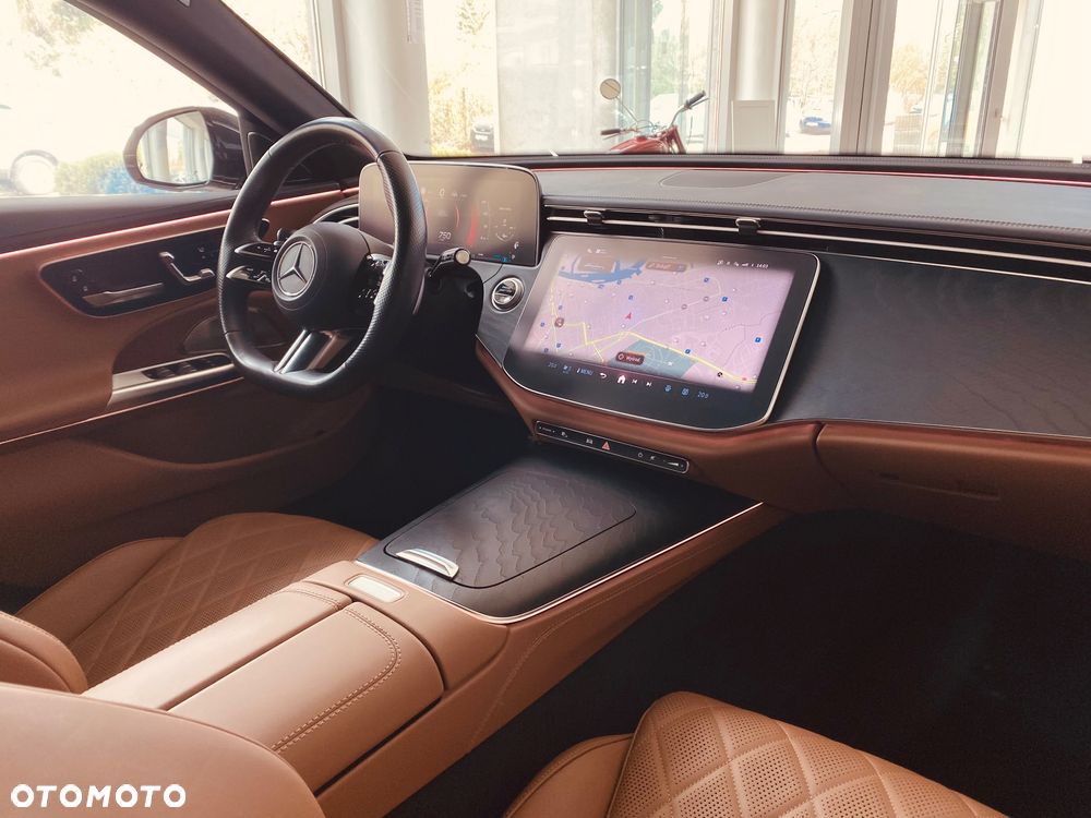 Mercedes-Benz Klasa E 200 mHEV 4-Matic AMG 9G-Tronic - 20