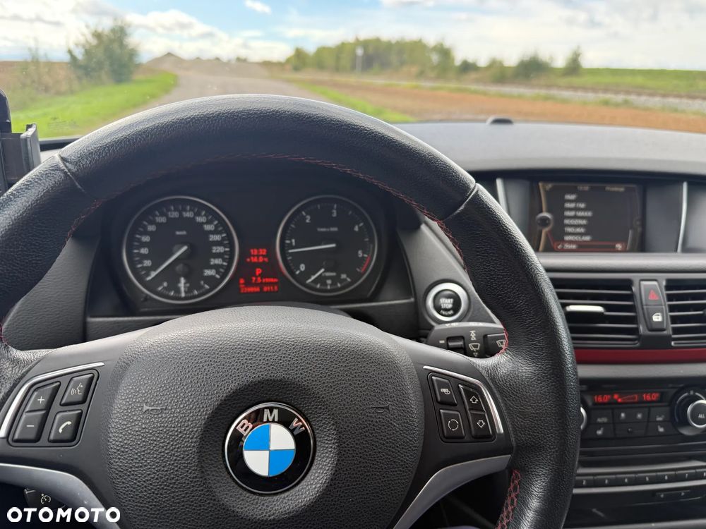 BMW X1 xDrive20d Sport Line - 11