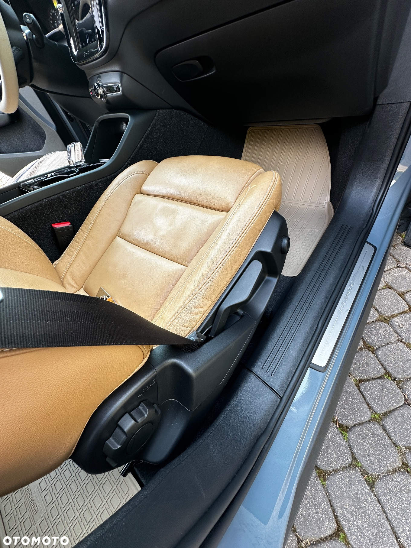 Volvo XC 40 - 23
