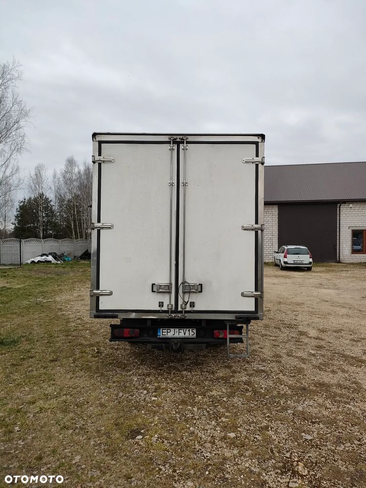 Renault Maxity - 2