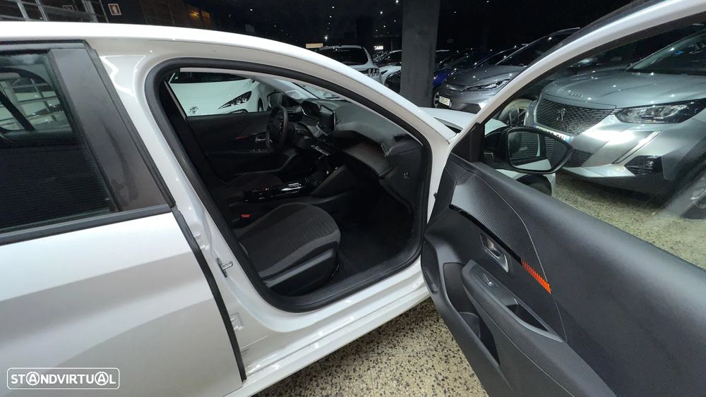 Peugeot e-208 Active Pack - 16