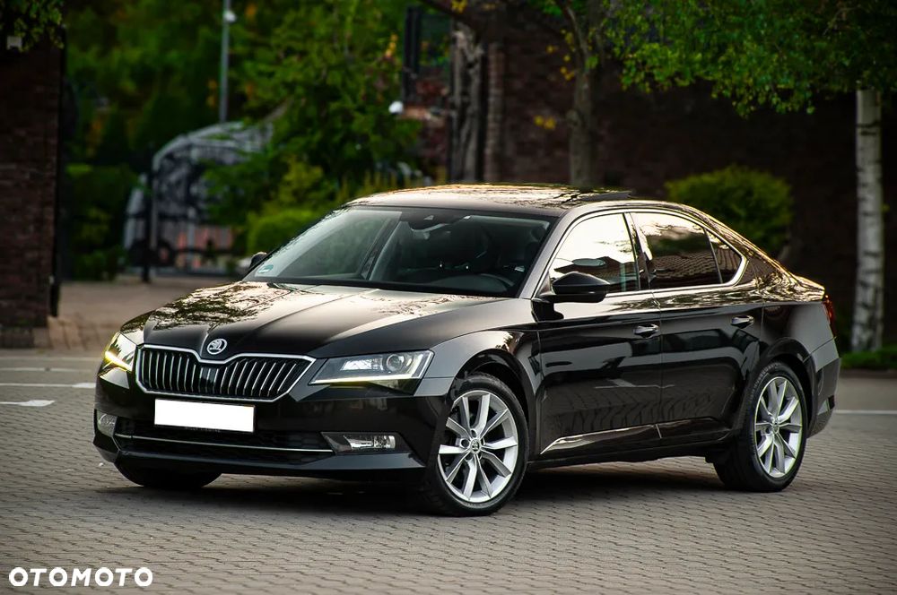 Skoda Superb 2.0 TDI DSG Ambition - 3