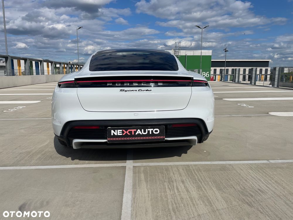 Porsche Taycan Turbo - 7
