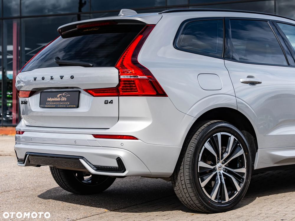 Volvo XC 60 B4 D Plus Dark - 14