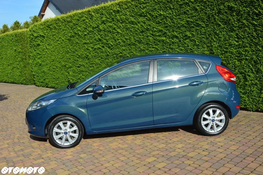 Ford Fiesta 1.6 Ghia EU5 - 32