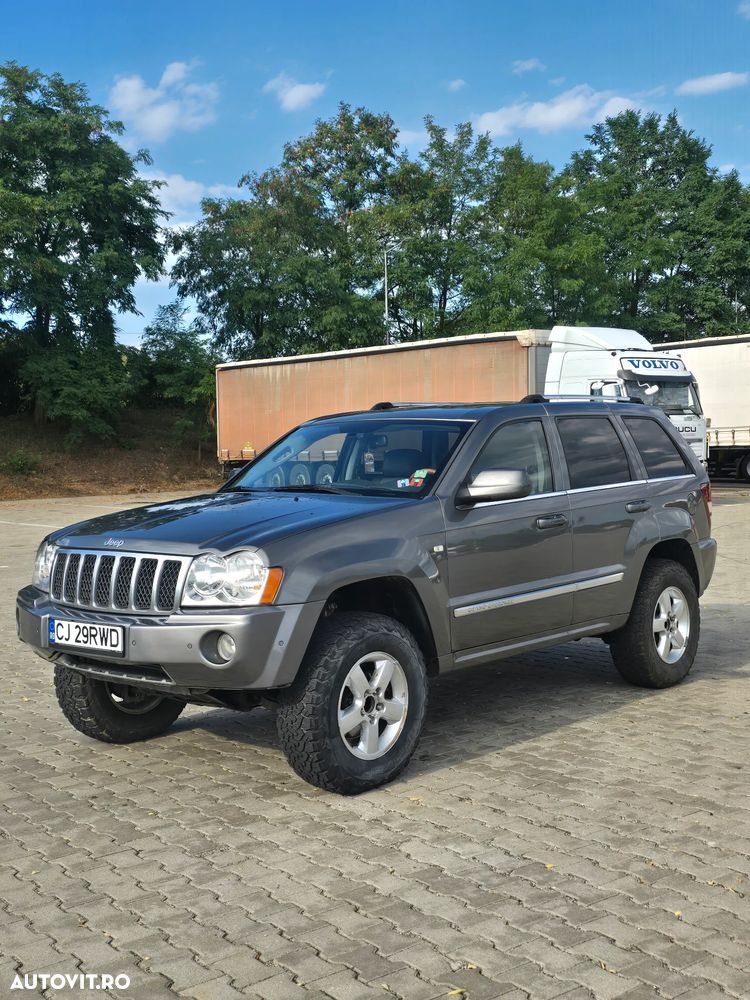 Jeep Grand Cherokee - 1