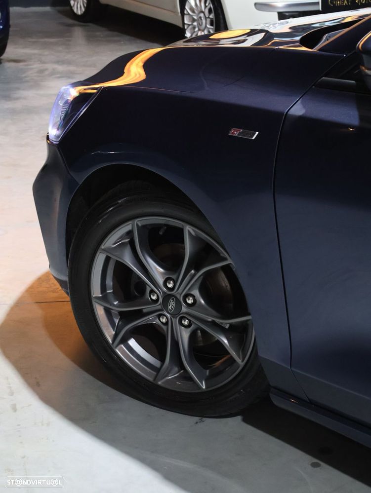 Ford Focus 1.5 TDCi ECOBlue ST-Line Aut. - 11