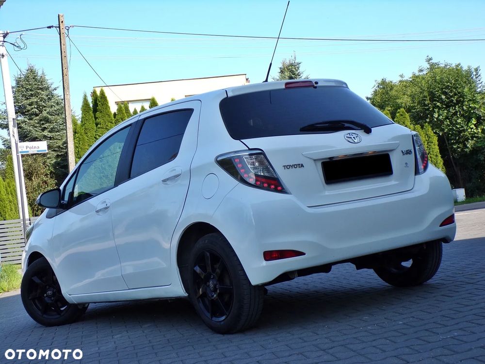 Toyota Yaris 1.33 VVT-i Comfort - 4
