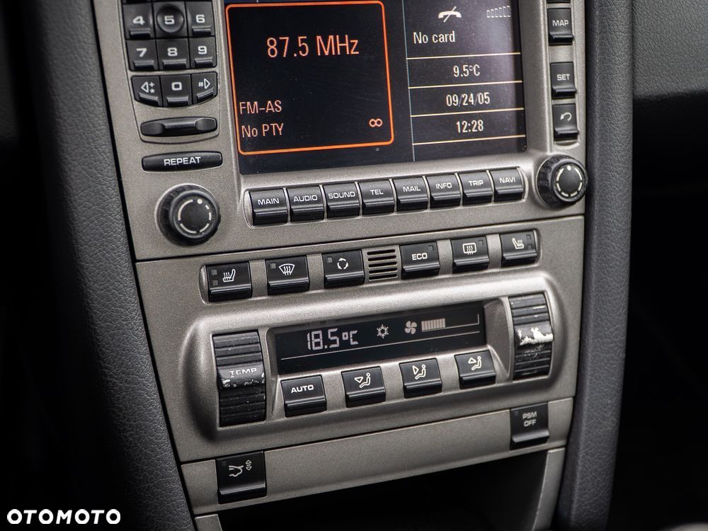 Porsche 911 Carrera Tiptronic S - 21