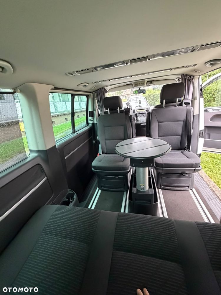 Volkswagen Multivan - 8