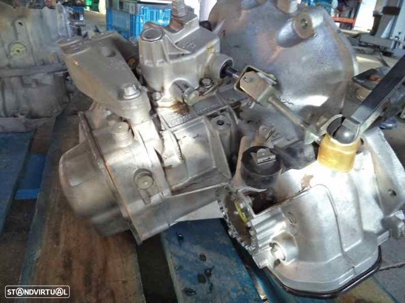 CAIXA VELOCIDADES OPEL ASTRA G FASTBACK 2002 - 1