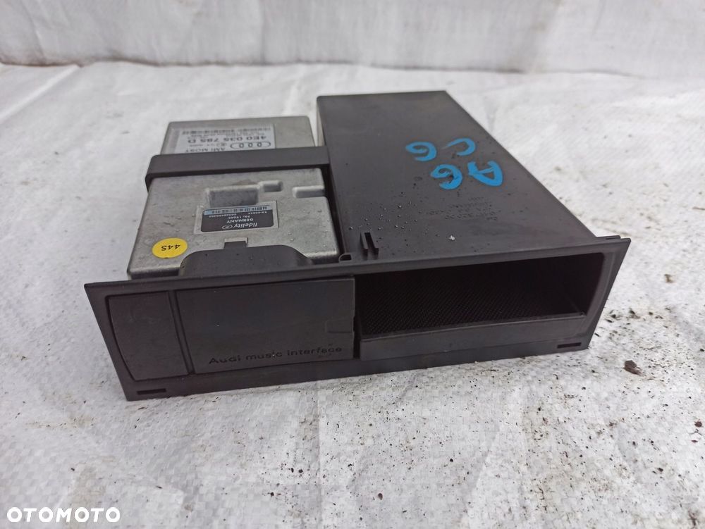 AUDI A6 A8 MUSIC INTERFACE AMI MMI 4E0035785D - 1