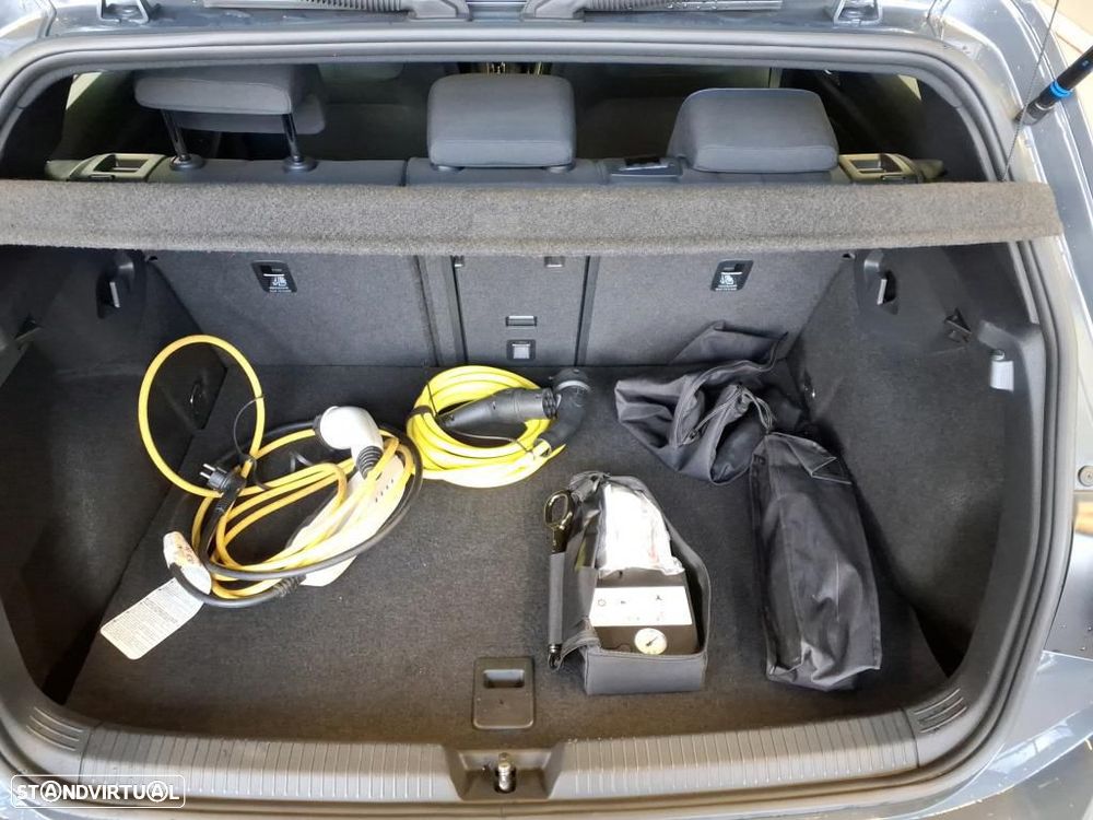 VW Golf 1.4 GTE Plug-in-Hybrid DSG - 9