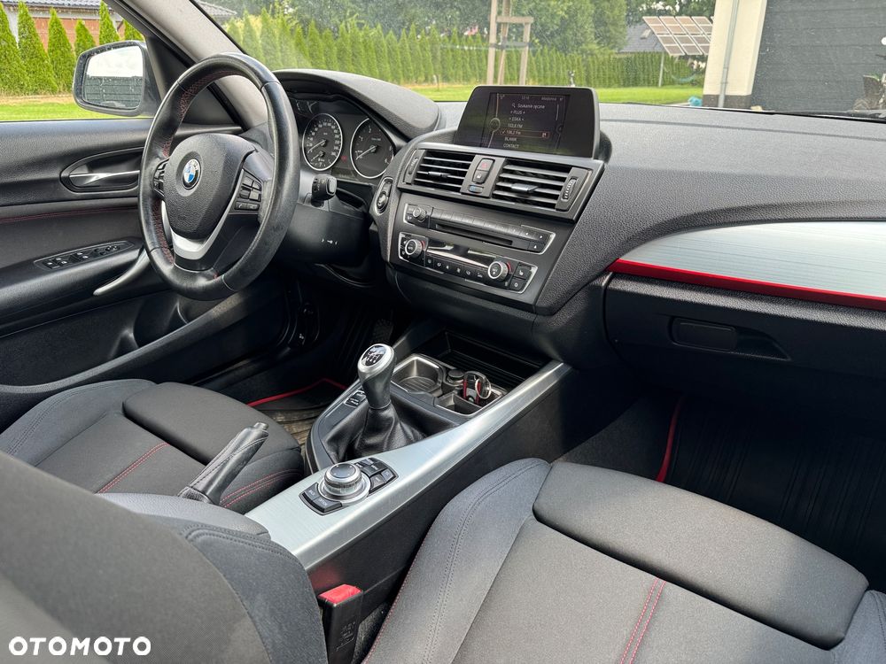 BMW Seria 1 118d Sport Line - 25