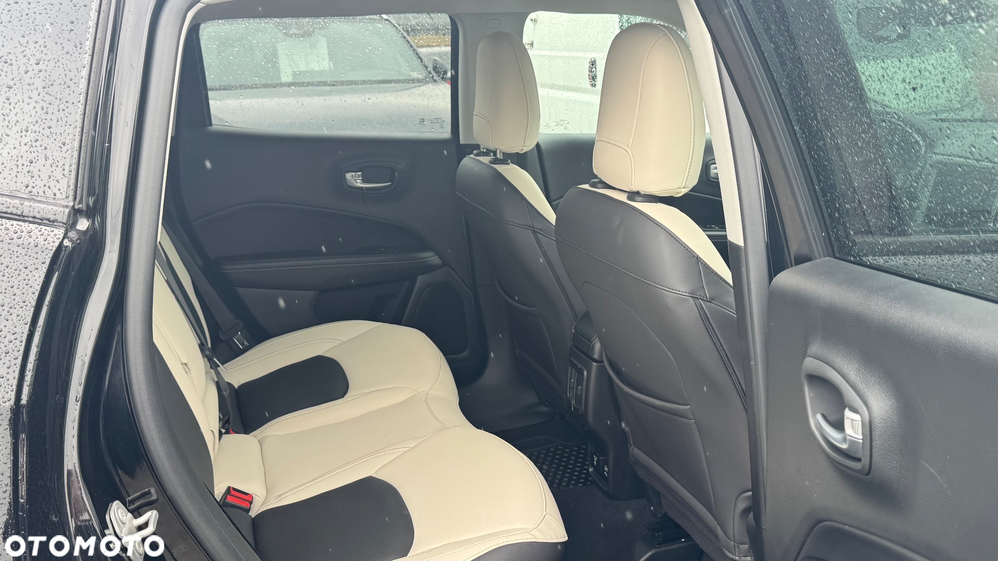 Jeep Compass - 9