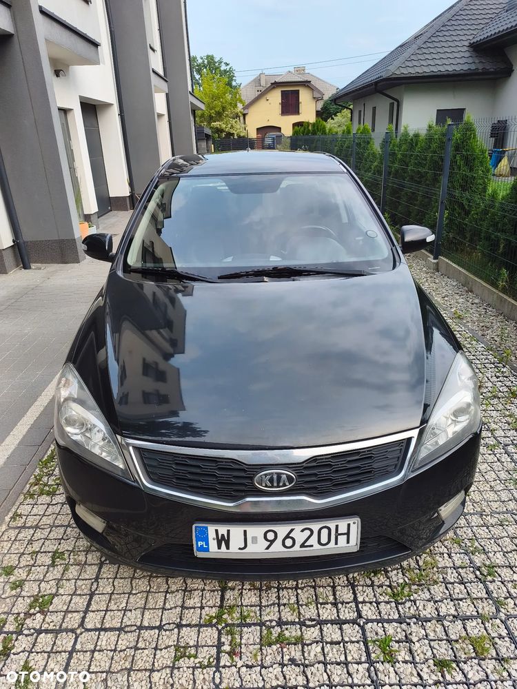 Kia Ceed 1.6 Comfort + - 1