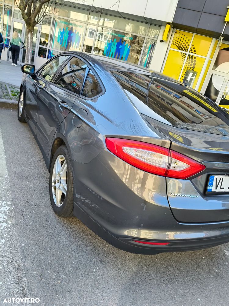 Ford Mondeo 2.0 TDCI PowerShift Titanium - 4