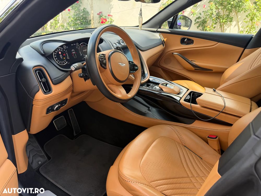 Aston Martin DBX Standard - 10